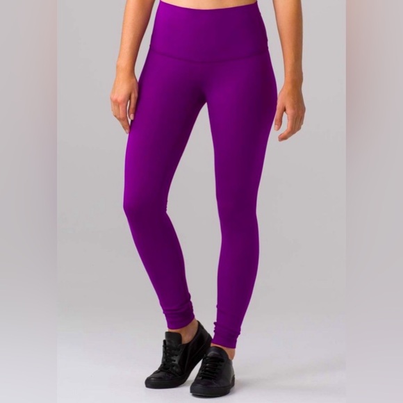 Lululemon Wunder Under Pant III (Brushed)—Tender Violet | size 2 - Picture 2 of 10